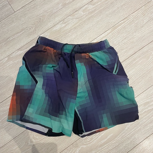Lululemon Men - Surge Shorts (7 in) - Picture 1 of 2
